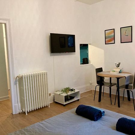 T1 le Pastel Parking Netflix Wifi Gare Apartment Evreux Bagian luar foto
