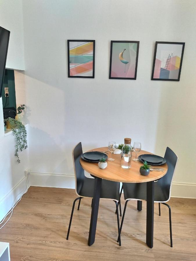 T1 le Pastel Parking Netflix Wifi Gare Apartment Evreux Bagian luar foto