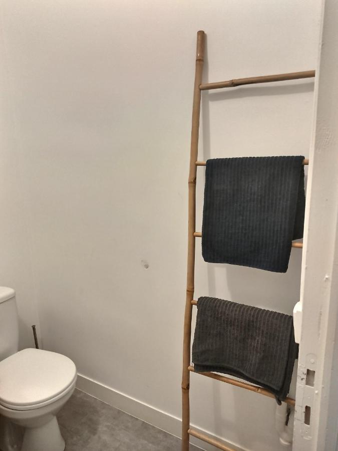T1 le Pastel Parking Netflix Wifi Gare Apartment Evreux Bagian luar foto